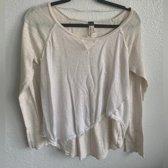 We the Free x Free People Oatmeal Layered Friday Feelin
Tee Women's Size Large - Picture 1 of 6